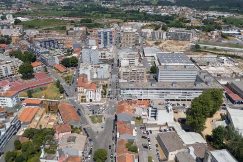 Loja no centro de barcelos - arrendamento