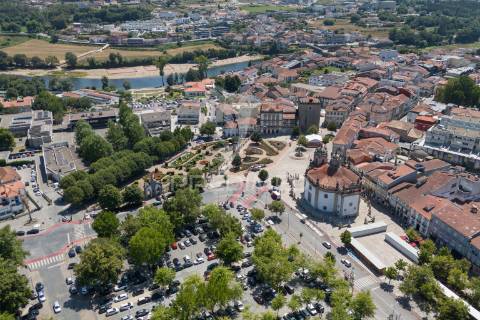 Loja no centro de barcelos - arrendamento