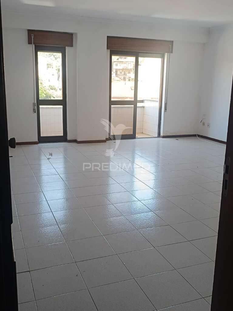 Apartamento t3 + 1 no centro da cidade do peso da régua