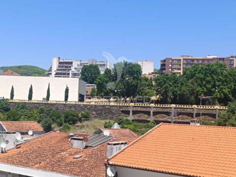 Apartamento t3 + 1 no centro da cidade do peso da régua