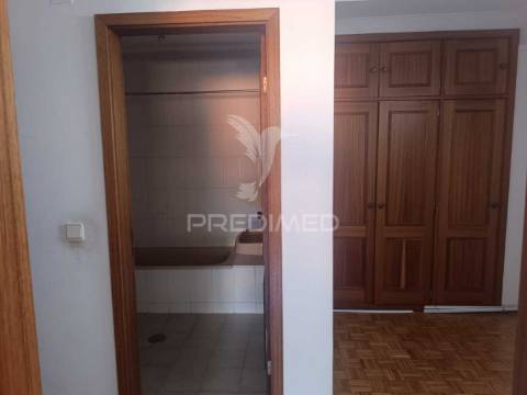 Apartamento t3 + 1 no centro da cidade do peso da régua