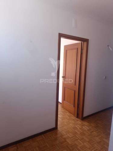 Apartamento t3 + 1 no centro da cidade do peso da régua