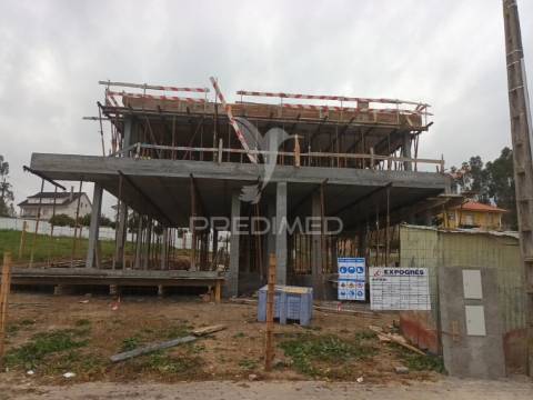 A tua nova casa está em alcanede – conforto, estilo e preço justo!