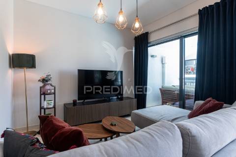 Apartamento t1+1 em condomínio com piscina