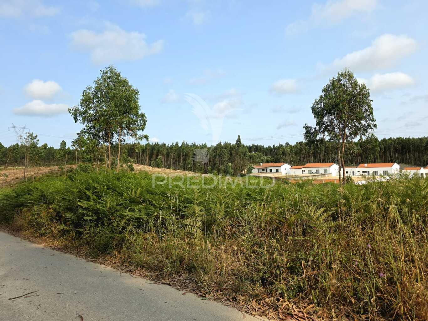 Lote de terreno com projeto aprovado