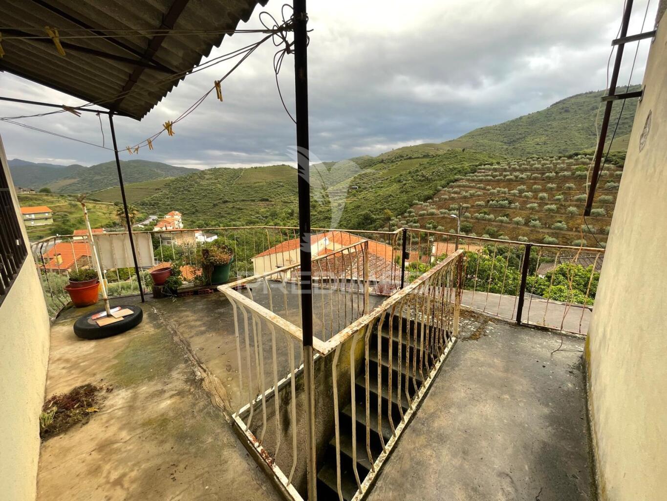 Moradia t3 em murça  – vila nova de foz côa