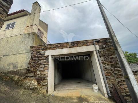 Moradia t3 em murça  – vila nova de foz côa
