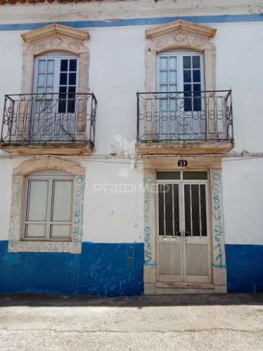 Casa secular