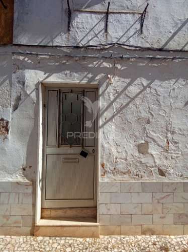 Ruina em zona historica vila viçosa