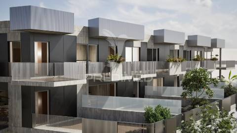 T1 novo,  a poucos minutos da praia
