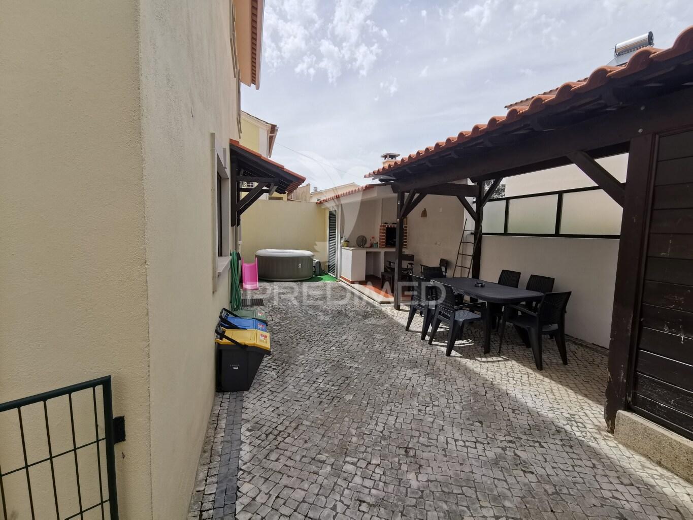 Moradia t4