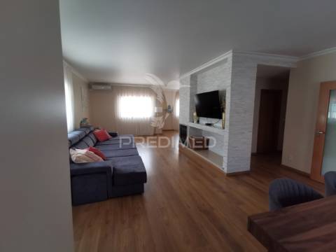 Moradia t4
