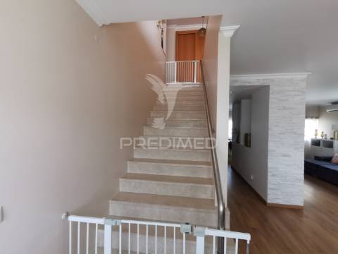 Moradia t4