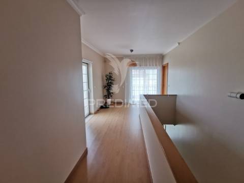 Moradia t4