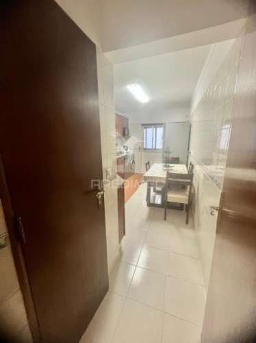 Apartamento t3 com 121m2 - urbanização dos loios