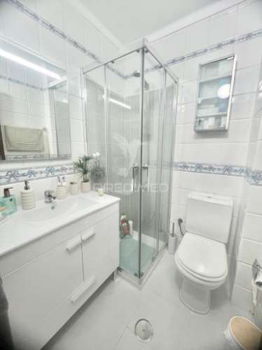 Apartamento t3 com 121m2 - urbanização dos loios