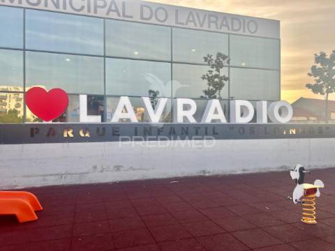 Apartamento t3 com 121m2 - urbanização dos loios