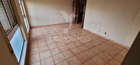 Apartamento t3 - loures