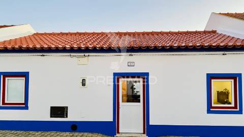 Moradia remodelada em fornalhas velhas