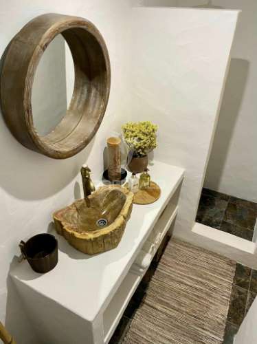 Moradia remodelada em fornalhas velhas