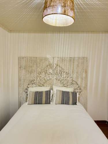 Moradia remodelada em fornalhas velhas