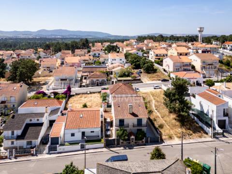 Moradia t3 na quinta do conde – conforto, modernidade e excelente localização!