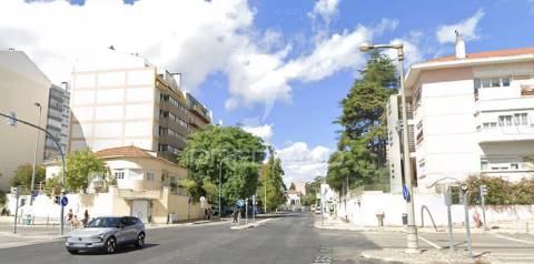 T3 lumiar com terraço