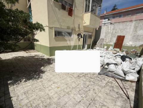 T3 lumiar com terraço