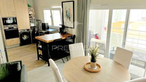 Belíssimo apartamento próximo da praia em armação de pera