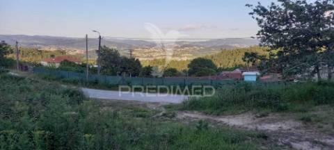 Terreno com 40 000m2. viabilidade de construção até 1 000m2. em sande são clemente, guimarães