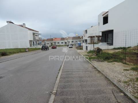 Lote terreno urbano na atalaia -montijo - oportunidade de negócio