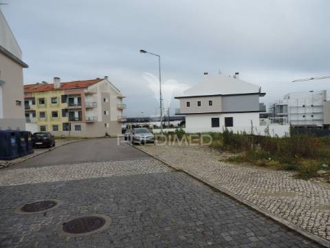 Lote terreno urbano na atalaia -montijo - oportunidade de negócio