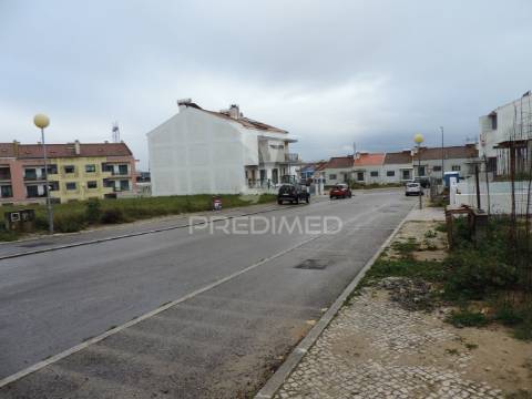 Lote terreno urbano na atalaia -montijo - oportunidade de negócio