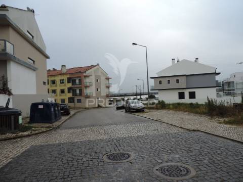 Lote terreno urbano na atalaia -montijo - oportunidade de negócio