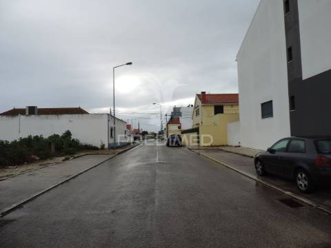 Lote terreno urbano na atalaia -montijo - oportunidade de negócio