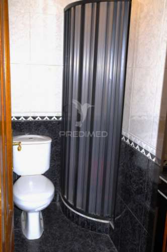 Apartamento t2 com garagem e vista rio em gondomar