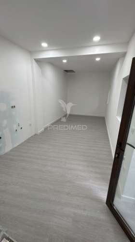 Moradia t3 totalmente remodelada c/ jardim, terraço e garagem