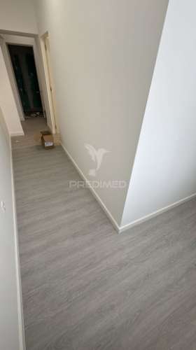 Moradia t3 totalmente remodelada c/ jardim, terraço e garagem
