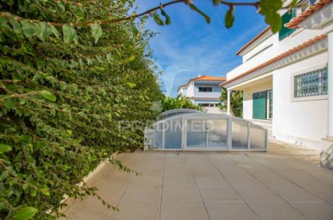 Moradia t5 areia-birre cascais