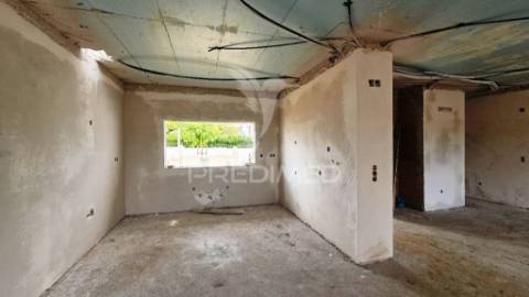 Moradia isolada t3 c/piscina e garagem, brejos de azeitão