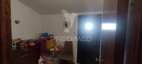 Moradia em póvoa e mradas