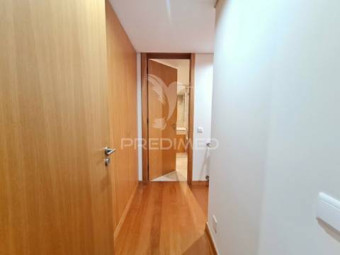 Apartamento t4 de sonho, no restelo. vista rio!