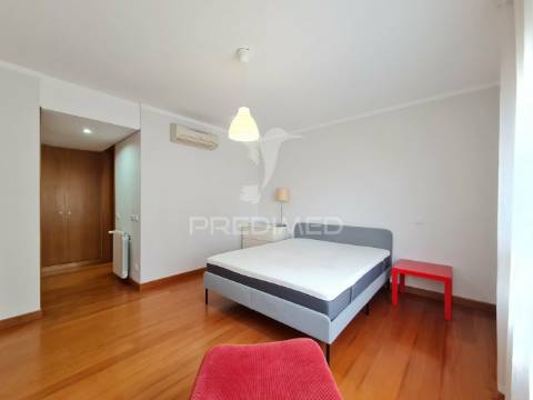 Apartamento t4 de sonho, no restelo. vista rio!