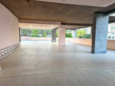Apartamento t4 de sonho, no restelo. vista rio!