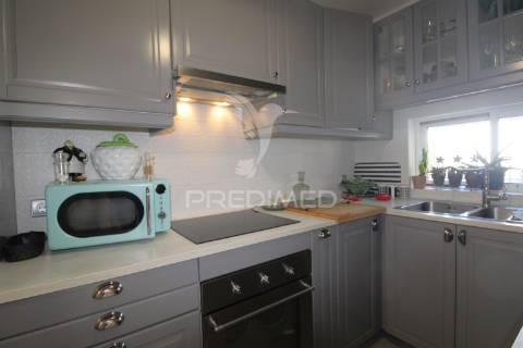 Moradia t1+1 com logradouro - centro montijo