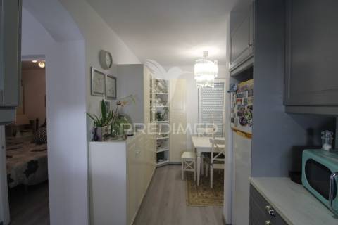 Moradia t1+1 com logradouro - centro montijo