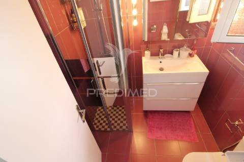 Moradia t1+1 com logradouro - centro montijo