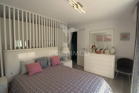 Moradia t1+1 com logradouro - centro montijo