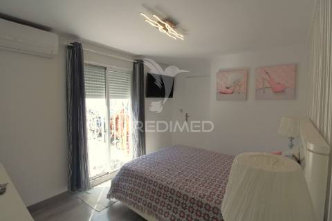 Moradia t1+1 com logradouro - centro montijo