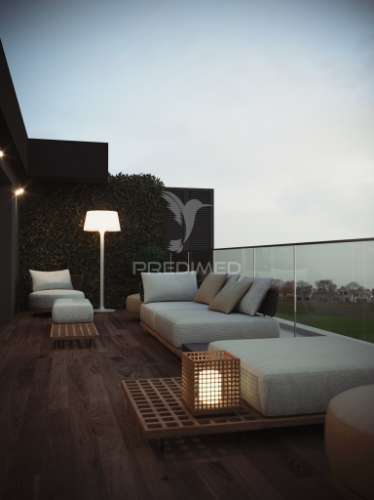 Luxuoso duplex à venda no coração do montijo